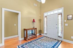 104 Long Cove Bend photo 4
