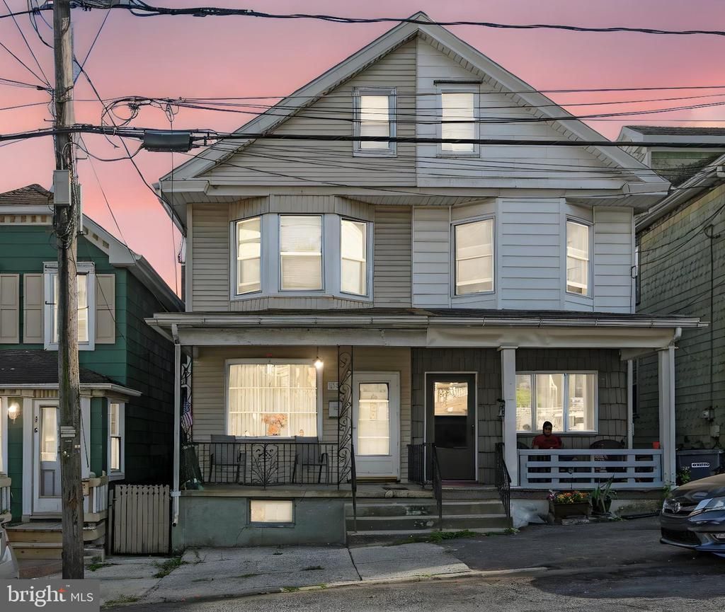 234 S Schuylkill Avenue, Shenandoah, PA 17976 Main Photo