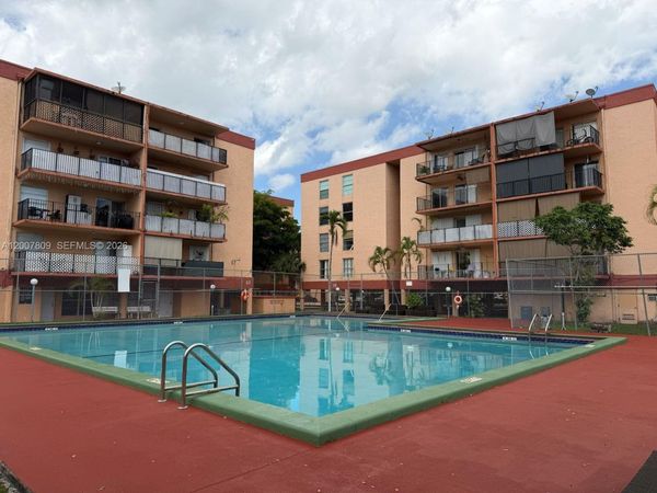1910 W 56th St , Unit 3121B, Hialeah, FL 33012
