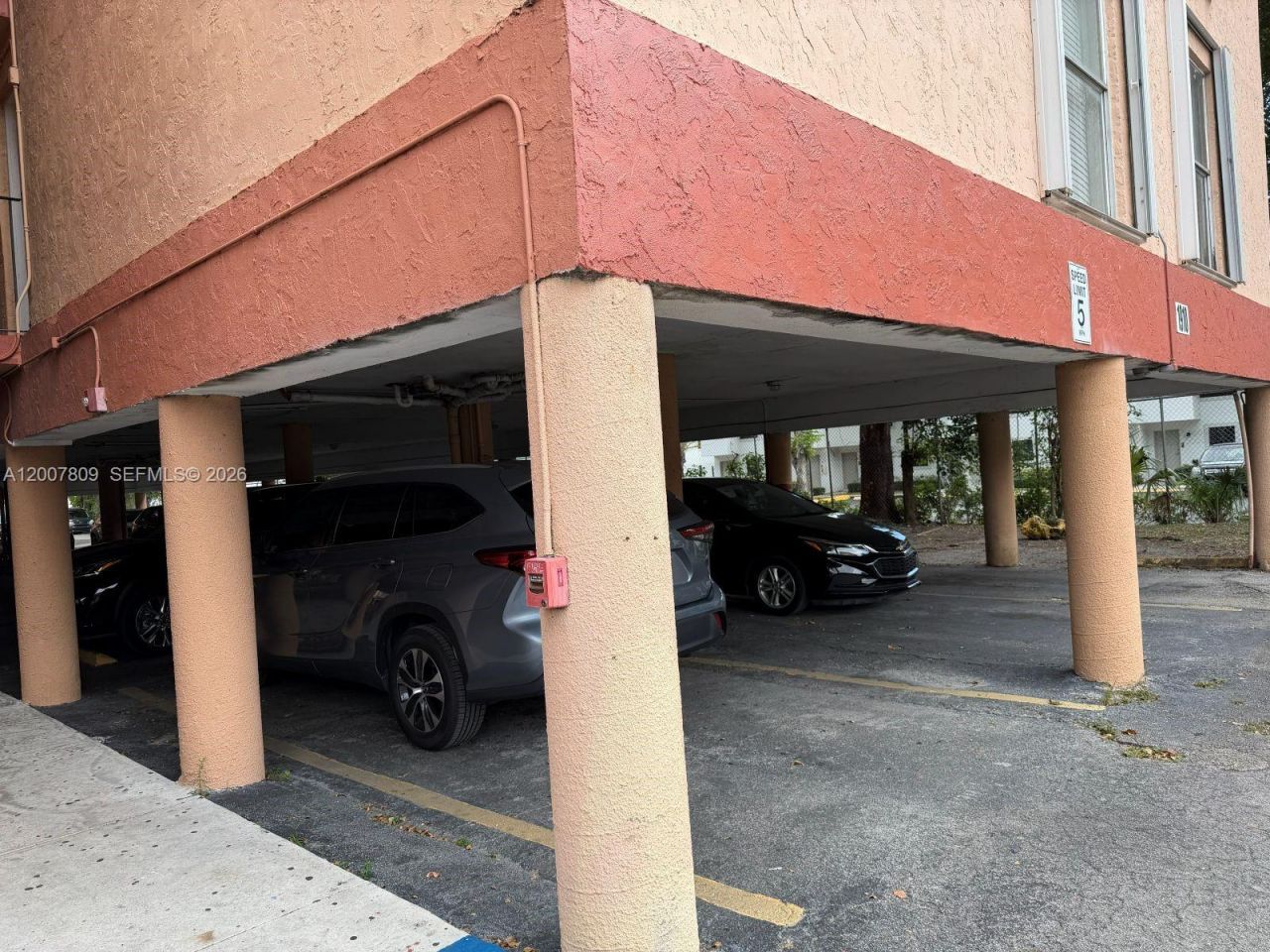 1910 W 56th St , Unit 3121B, Hialeah, FL 33012 Photo