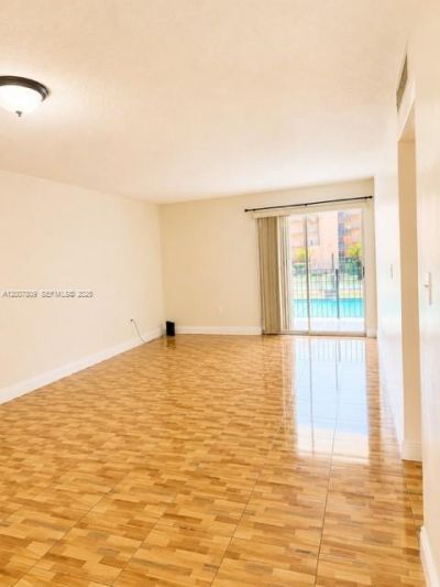 1910 W 56th St , Unit 3121B, Hialeah, FL 33012 Photo