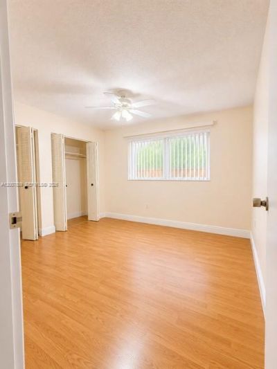 1910 W 56th St , Unit 3121B, Hialeah, FL 33012 Photo