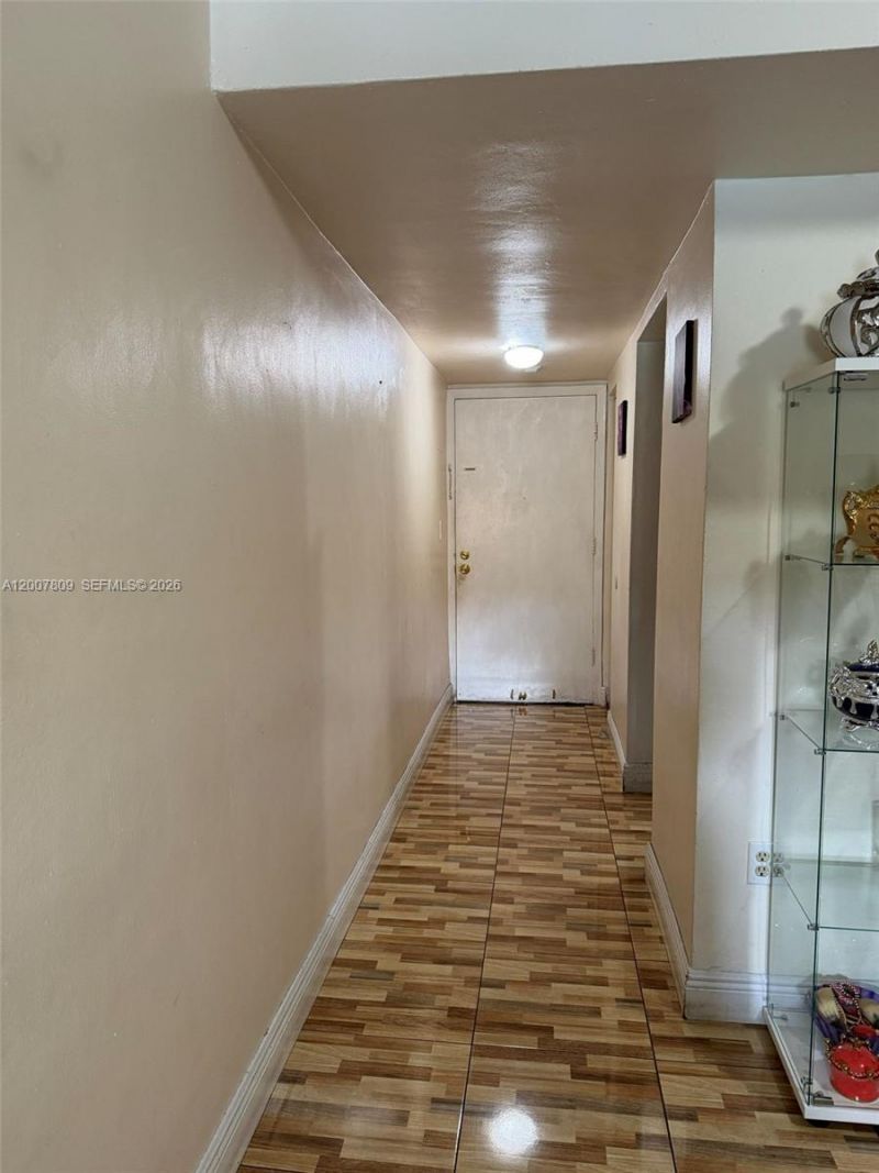 1910 W 56th St , Unit 3121B, Hialeah, FL 33012 Photo
