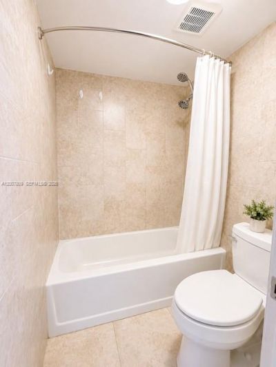 1910 W 56th St , Unit 3121B, Hialeah, FL 33012 Photo