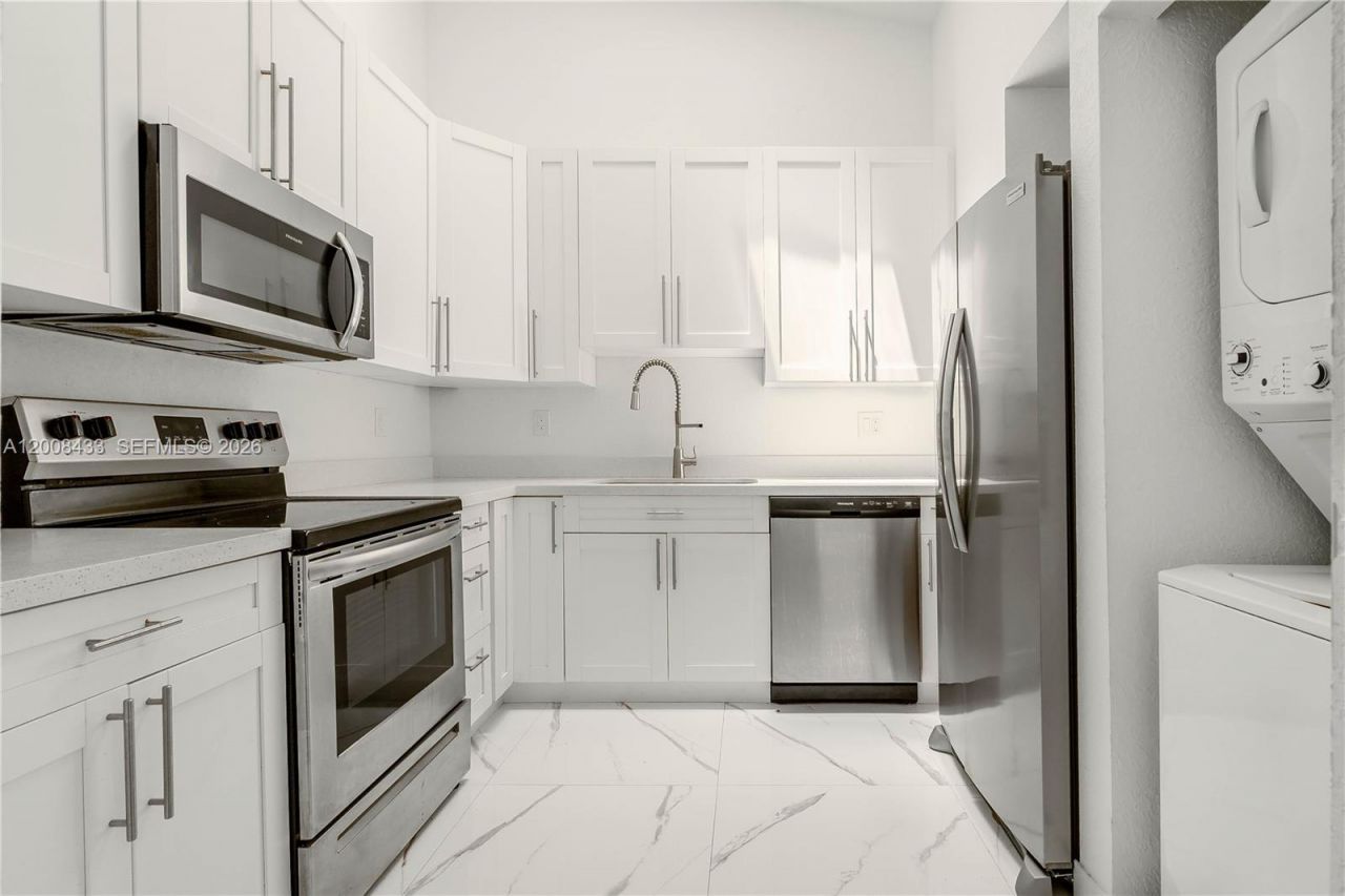 9804 NW 37th St , Unit 3E, Sunrise, FL 33351 Photo