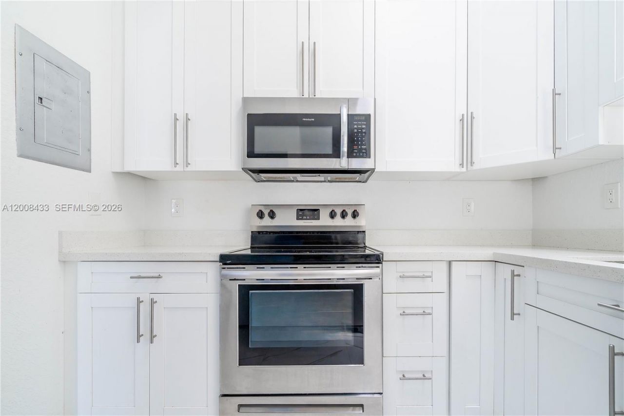 9804 NW 37th St , Unit 3E, Sunrise, FL 33351 Photo