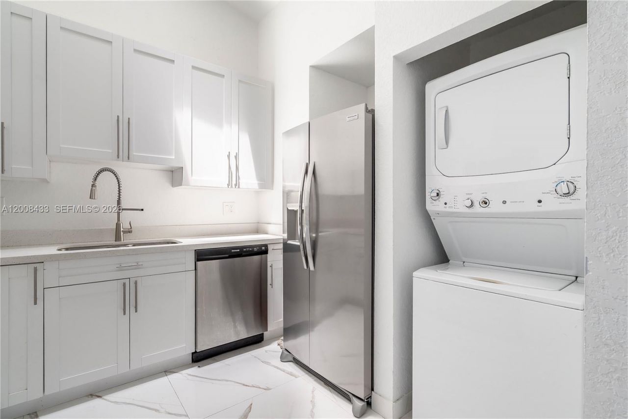 9804 NW 37th St , Unit 3E, Sunrise, FL 33351 Photo