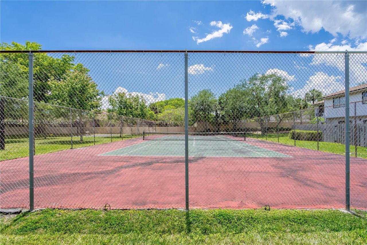 9804 NW 37th St , Unit 3E, Sunrise, FL 33351 Photo
