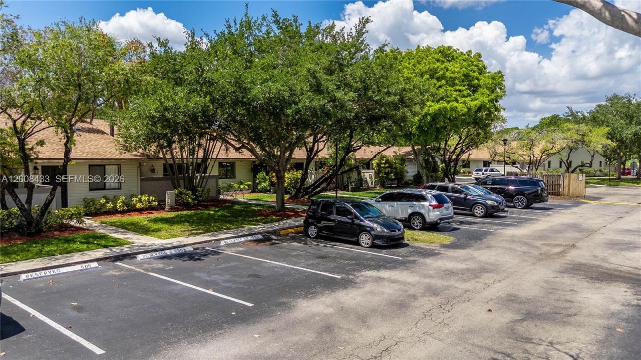 9804 NW 37th St , Unit 3E, Sunrise, FL 33351 Photo