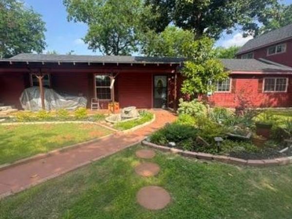 9619 Santa Monica Drive , Fort Worth, TX 76116