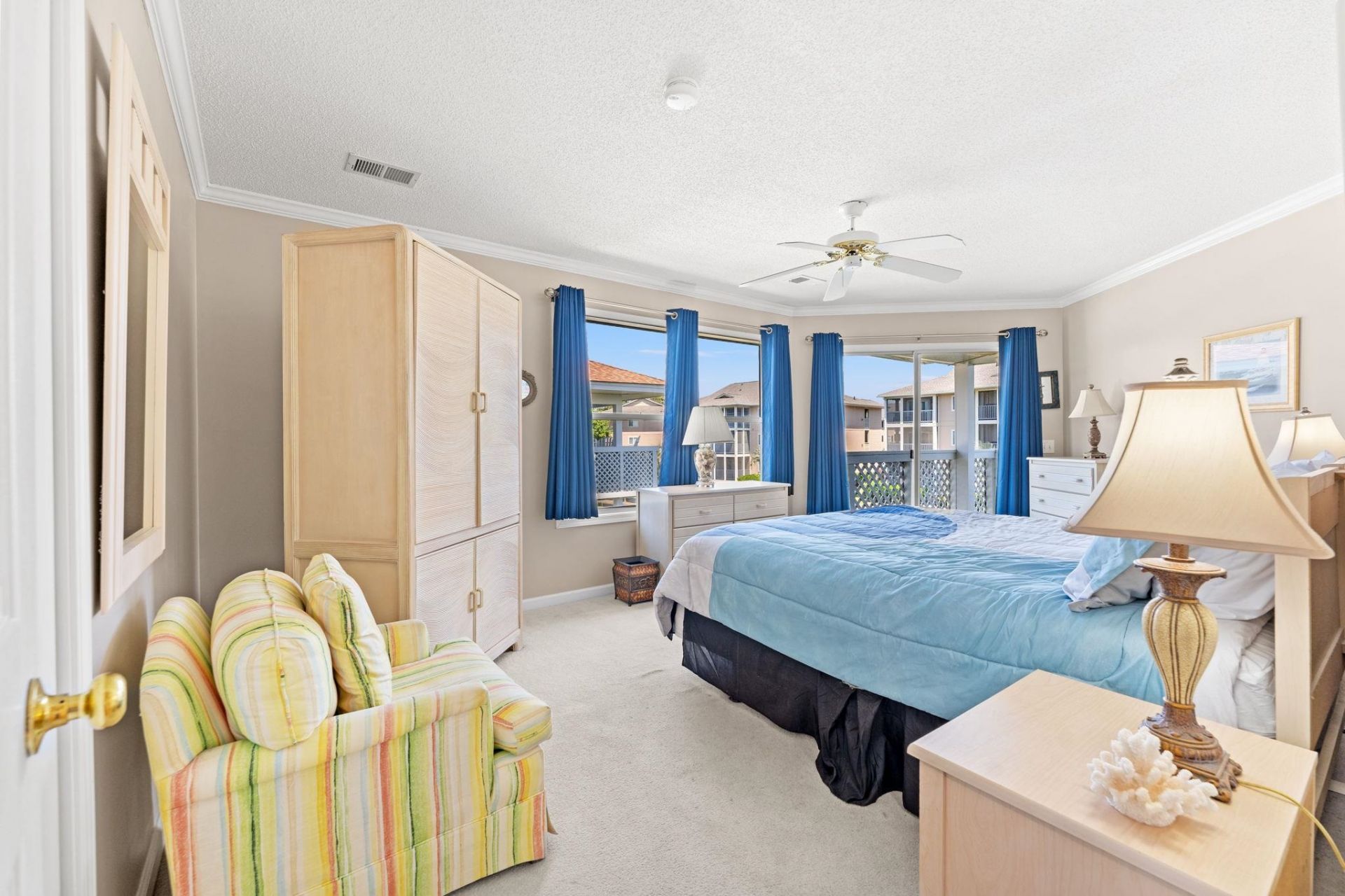 300 Shorehaven Dr. Photo 12