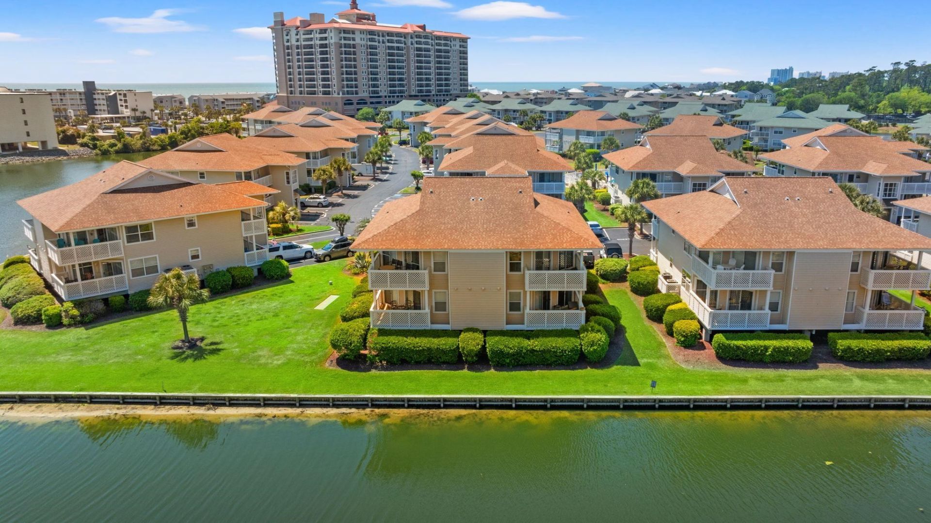 300 Shorehaven Dr. Photo 31