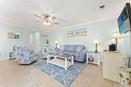 300 Shorehaven Dr. photo 4