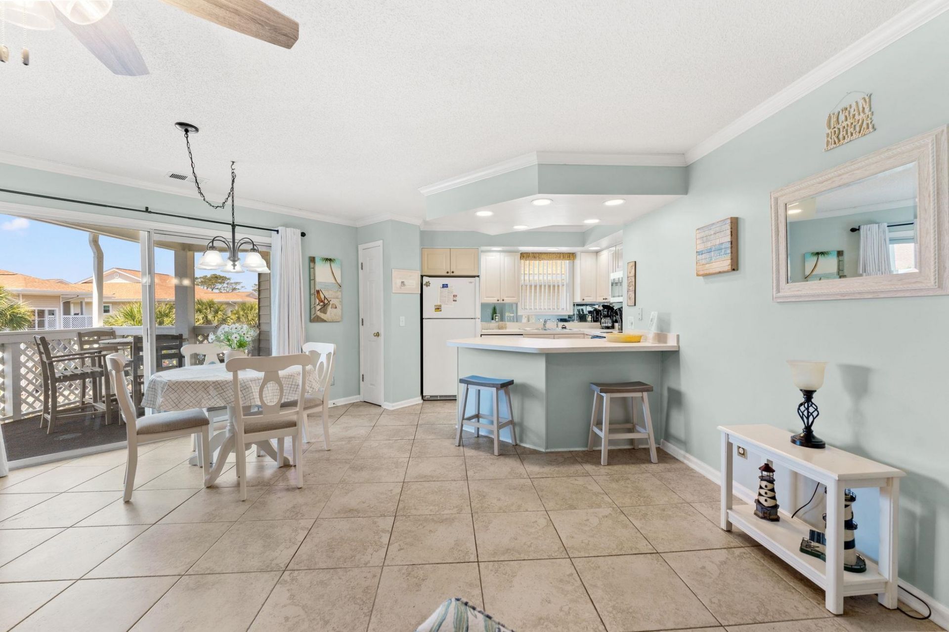 300 Shorehaven Dr. Photo 6