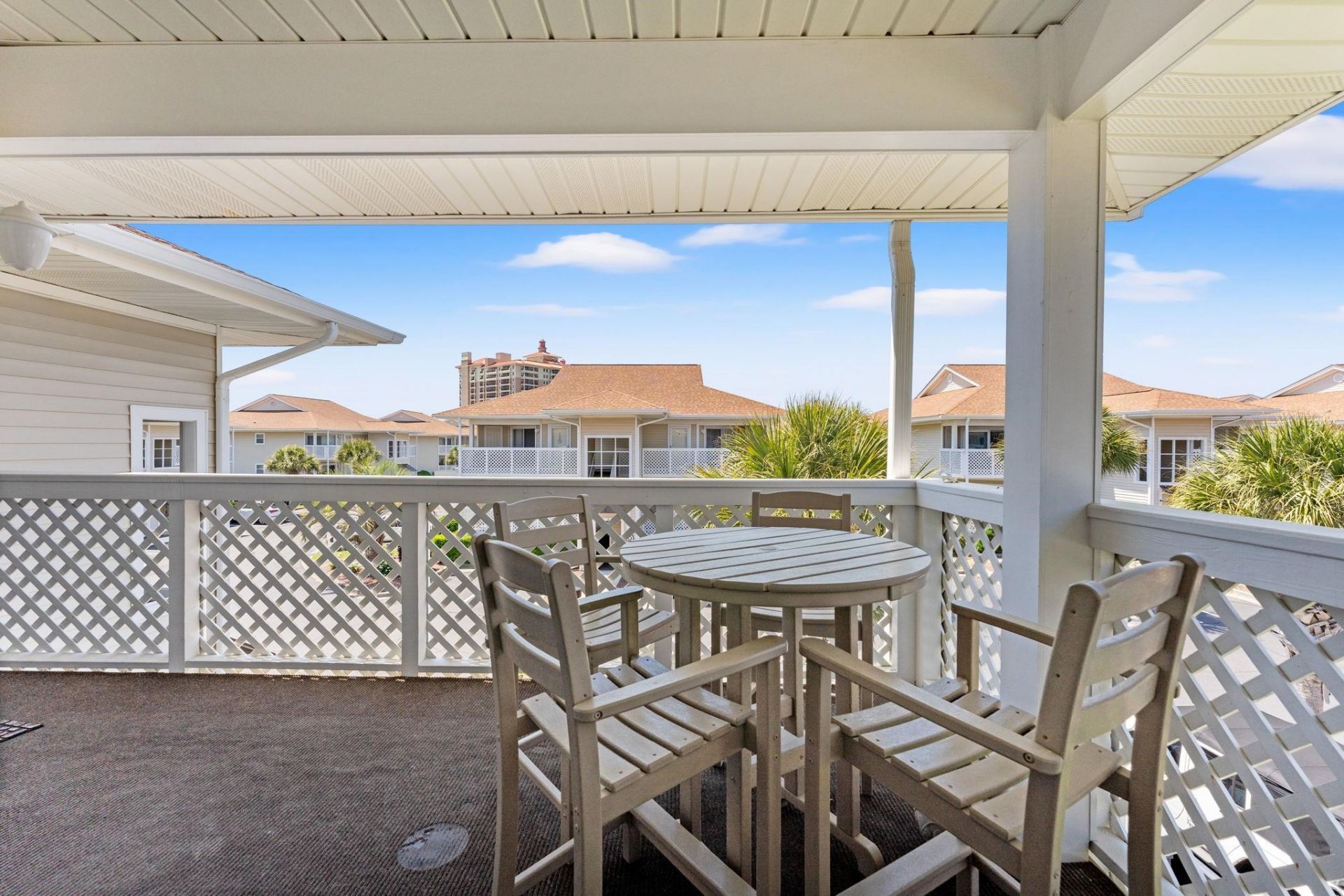 300 Shorehaven Dr. Photo 9