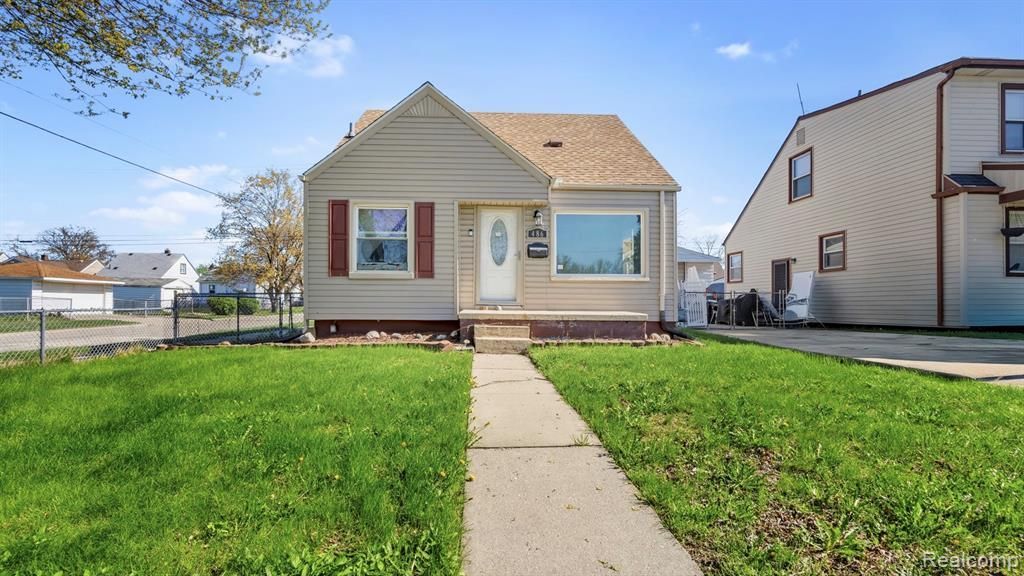 486 Lincoln Avenue , Lincoln Park, MI 48146 Main Photo