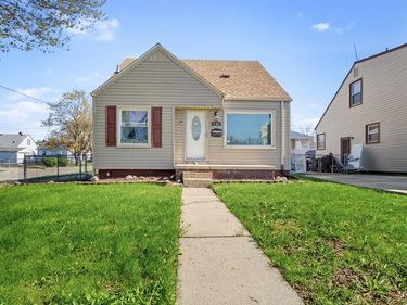486 Lincoln Avenue , Lincoln Park, MI 48146