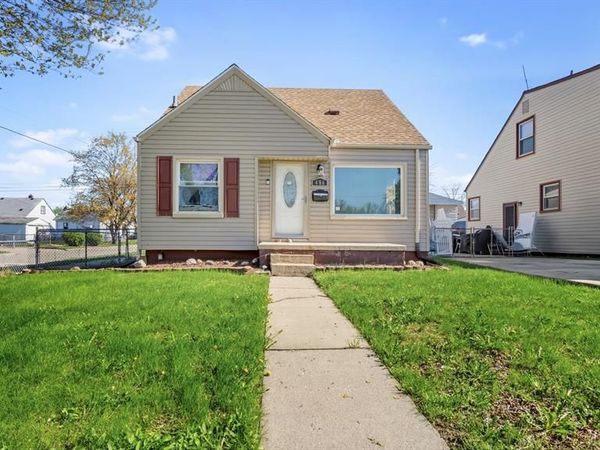 486 Lincoln Avenue, Lincoln Park, MI 48146