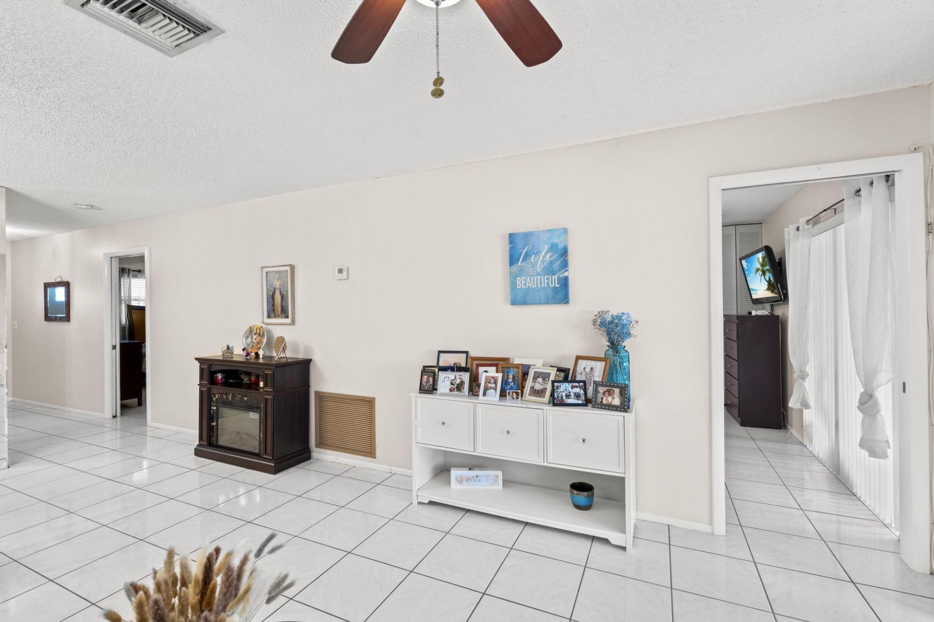 5775 W Fernley Dr Drive W, Unit 134, West Palm Beach, FL 33415 Photo