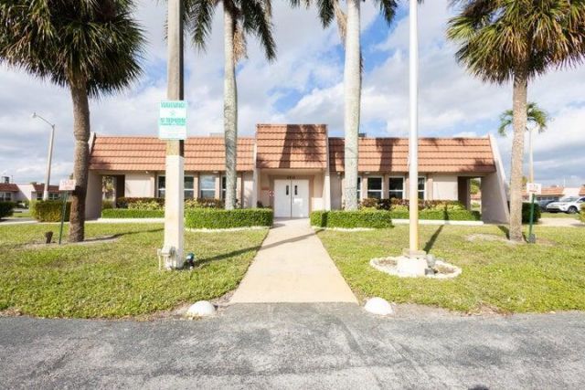 5775 W Fernley Dr Drive W, Unit 134, West Palm Beach, FL 33415 Photo