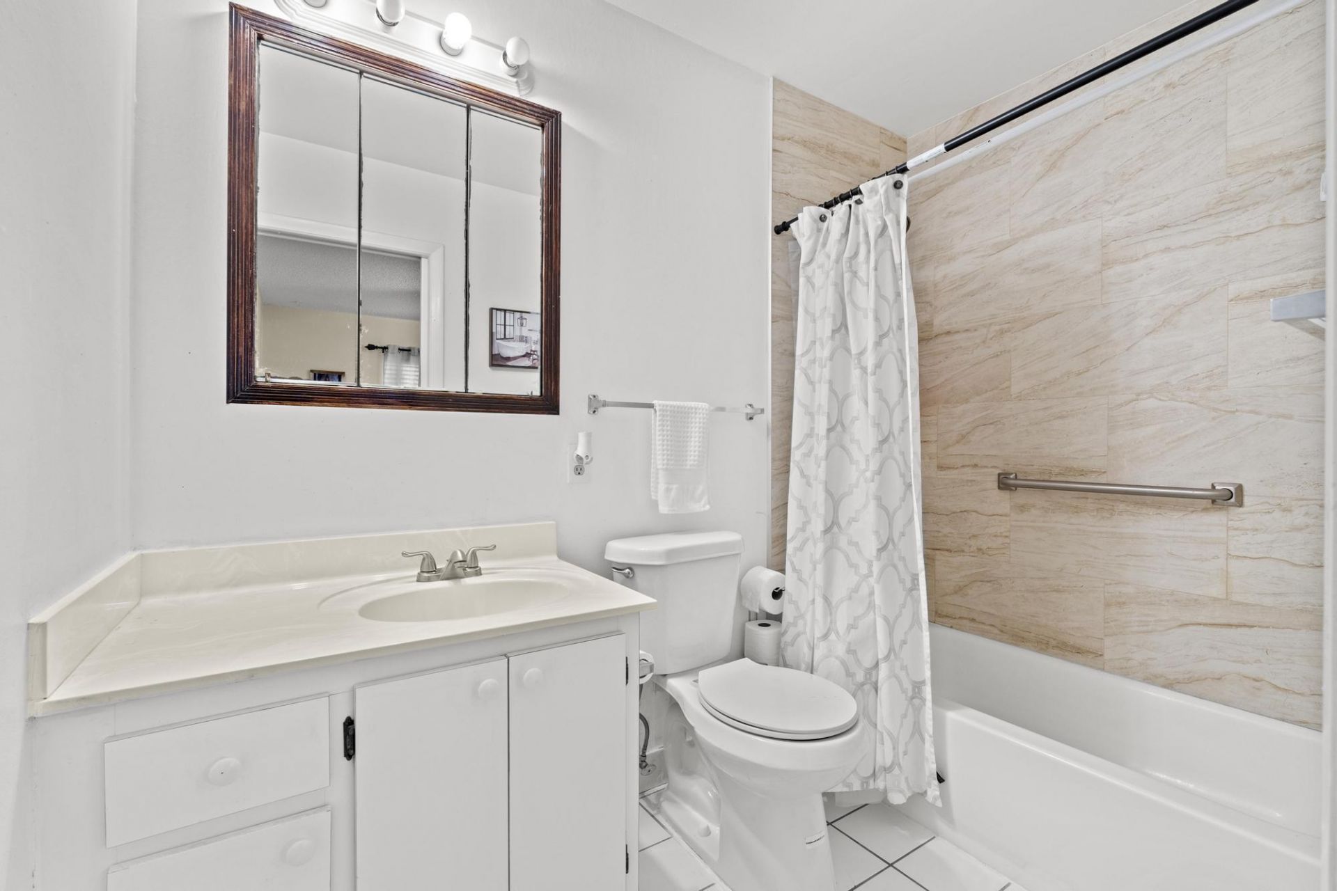 5775 W Fernley Dr Drive W, Unit 134, West Palm Beach, FL 33415 Photo