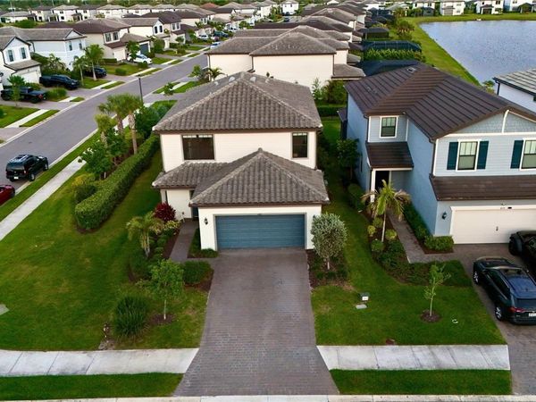 6111 BLUESTAR COURT, BRADENTON, FL 34211