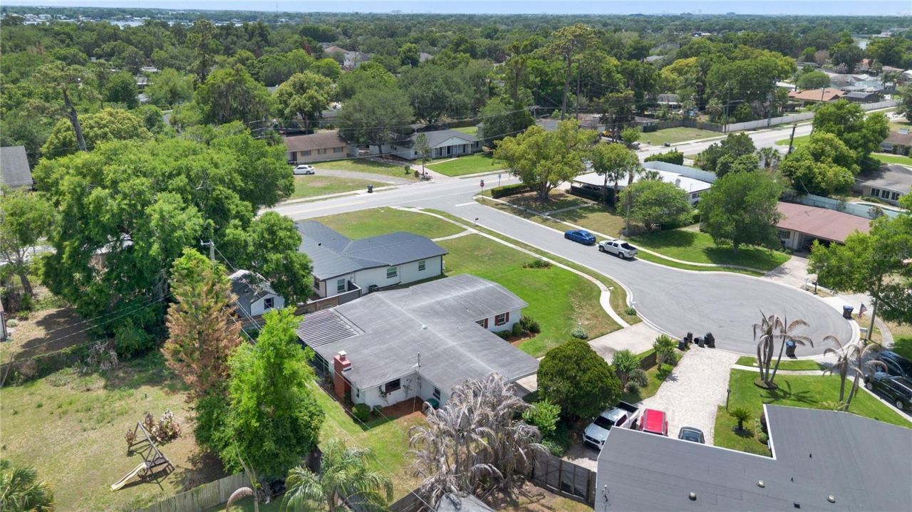 4511 Leslyn Court, Orlando, FL 32806 Photo