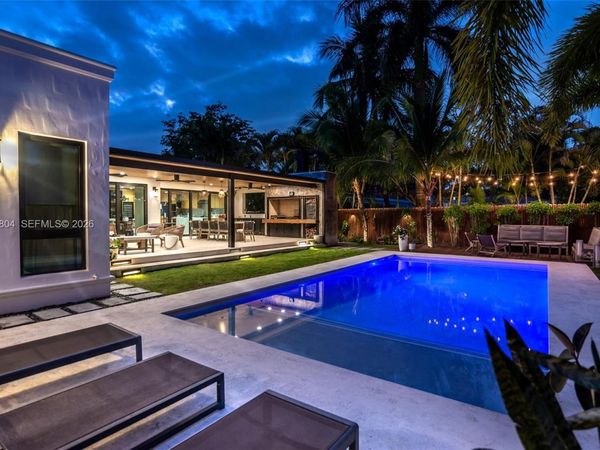 115 SW 23rd Rd , Miami, FL 33129