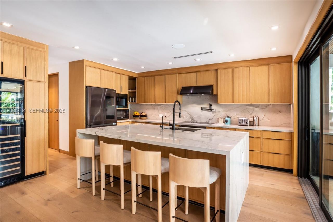 115 SW 23rd Rd , Miami, FL 33129 Photo