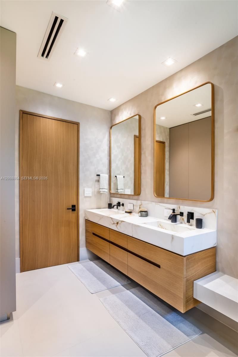 115 SW 23rd Rd , Miami, FL 33129 Photo