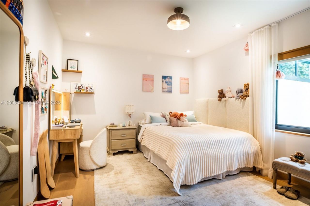 115 SW 23rd Rd , Miami, FL 33129 Photo