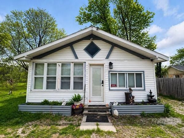 120 1st Avenue, Norton Shores, MI 49444