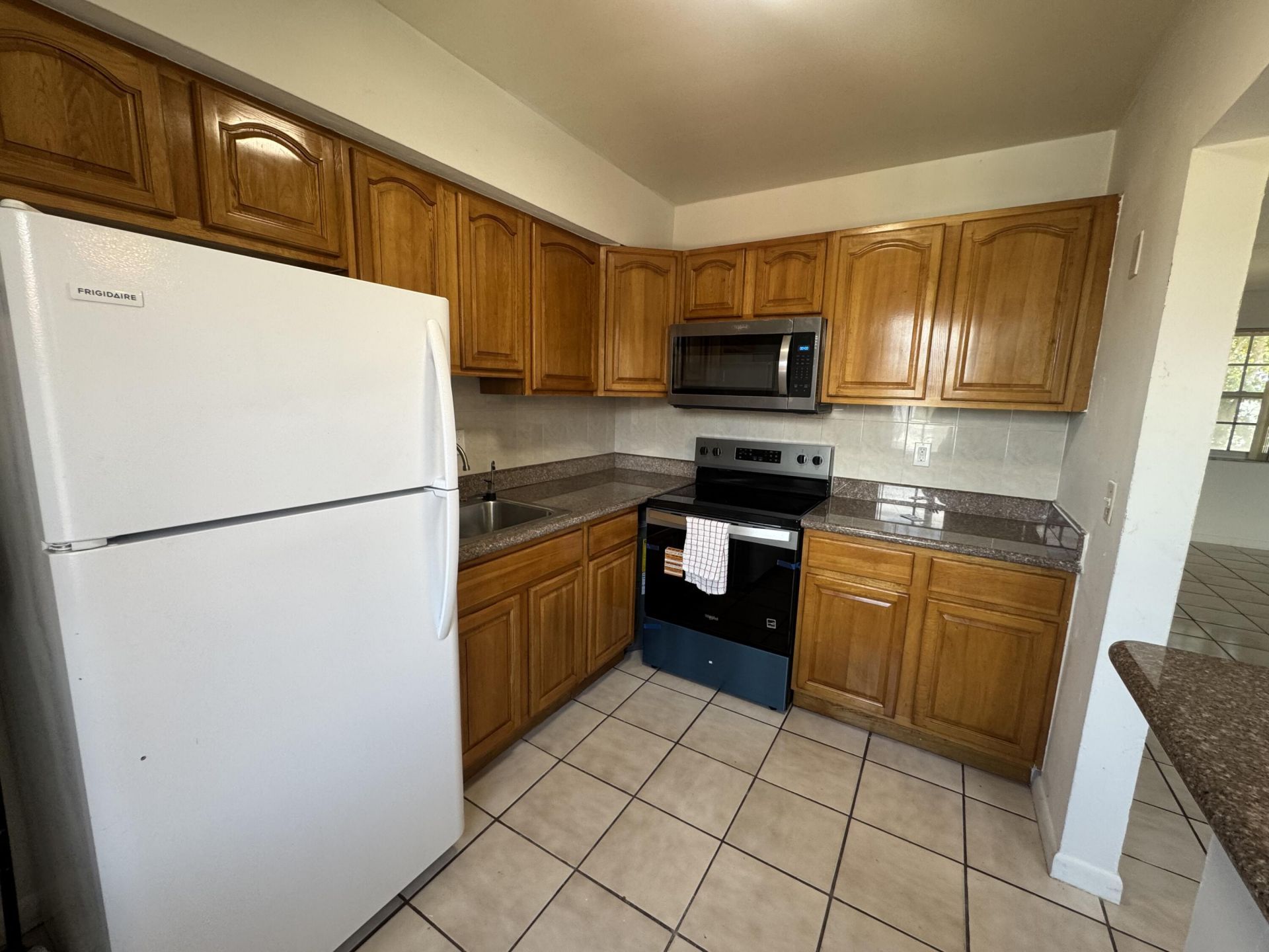 605 84th Street, Miami Beach, FL 33141 Photo