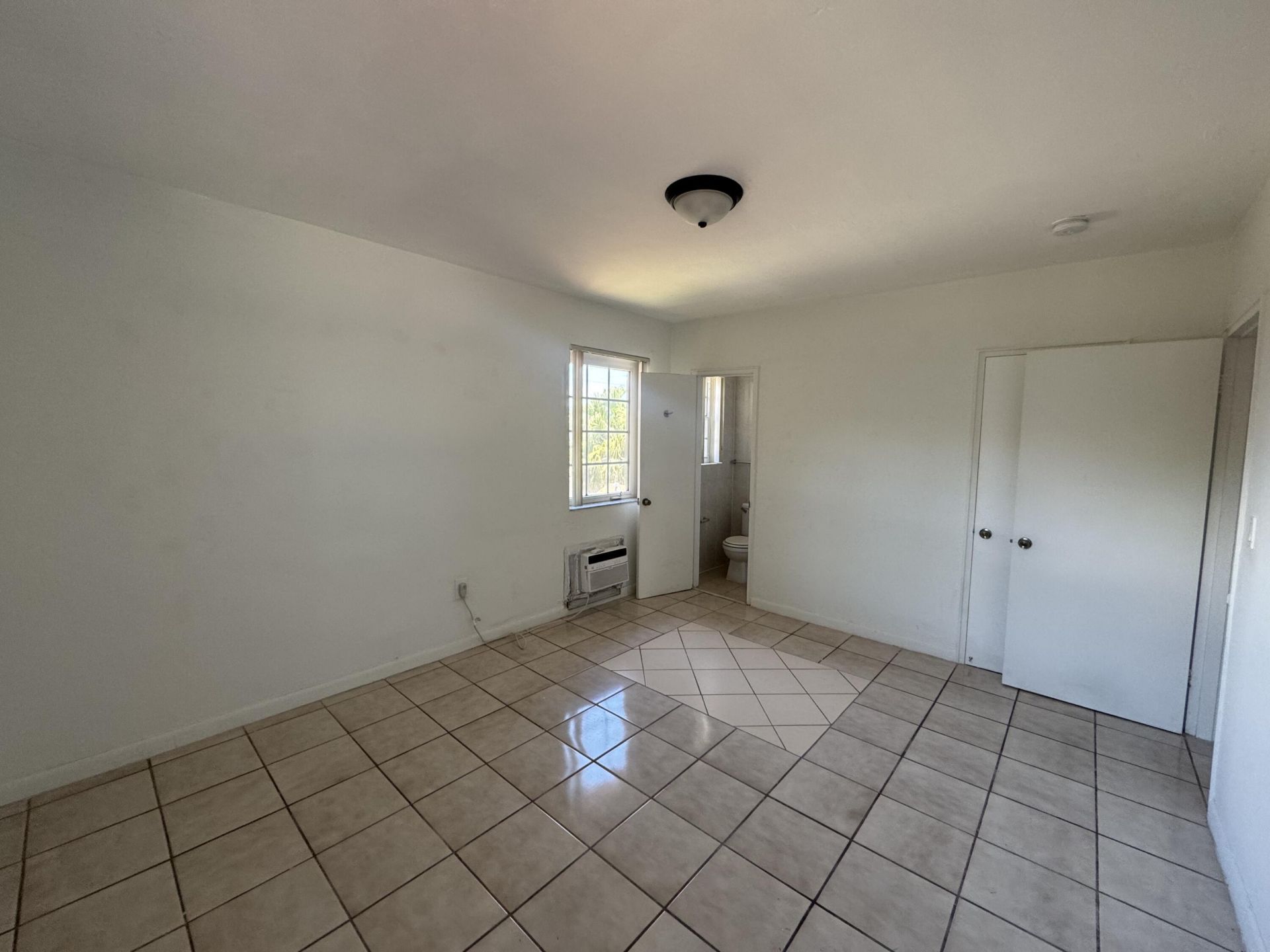 605 84th Street, Miami Beach, FL 33141 Photo