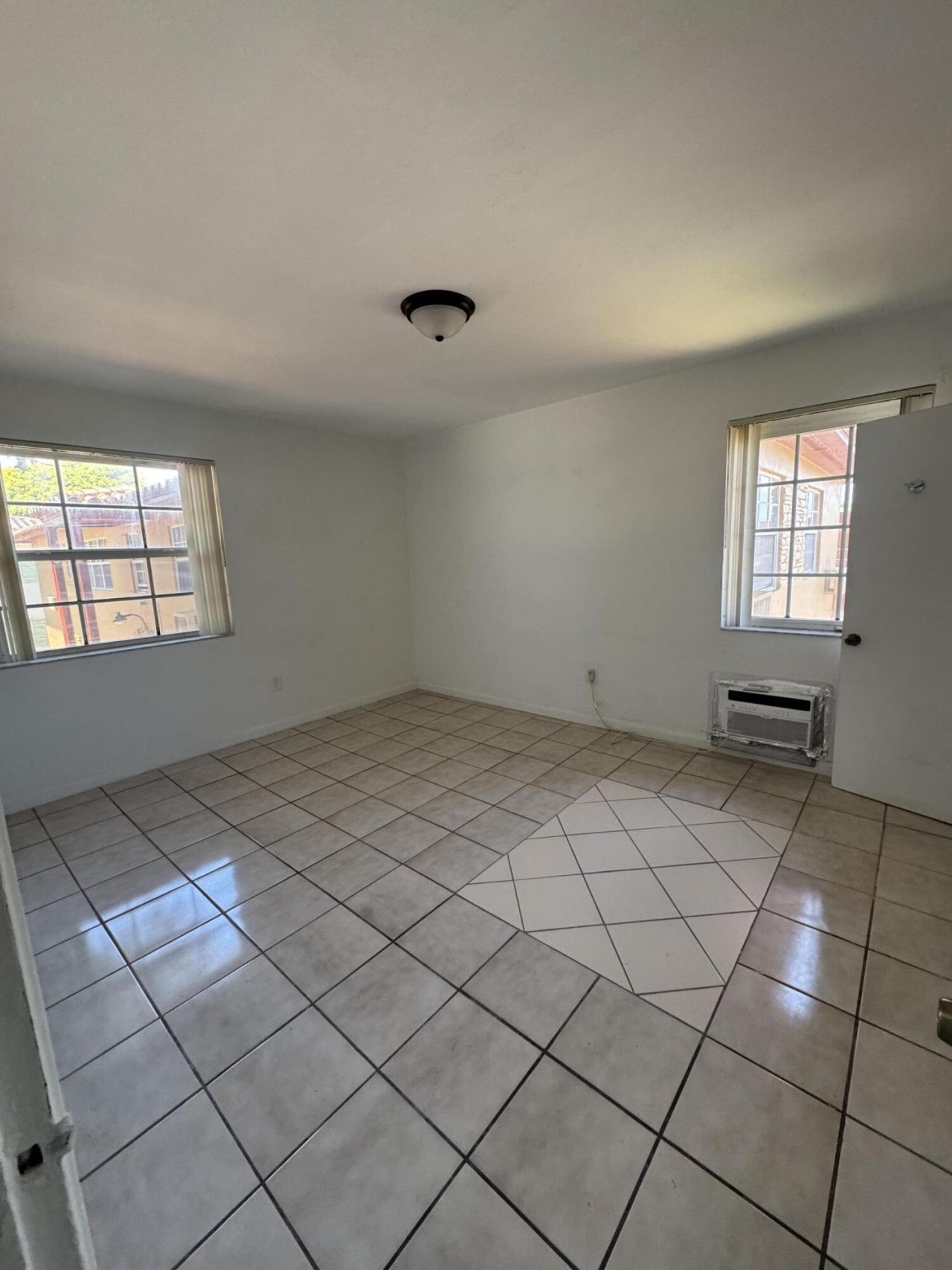 605 84th Street, Miami Beach, FL 33141 Photo