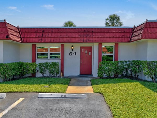 5800 W Fernley Dr W W, Unit 64, Greenacres, FL 33415