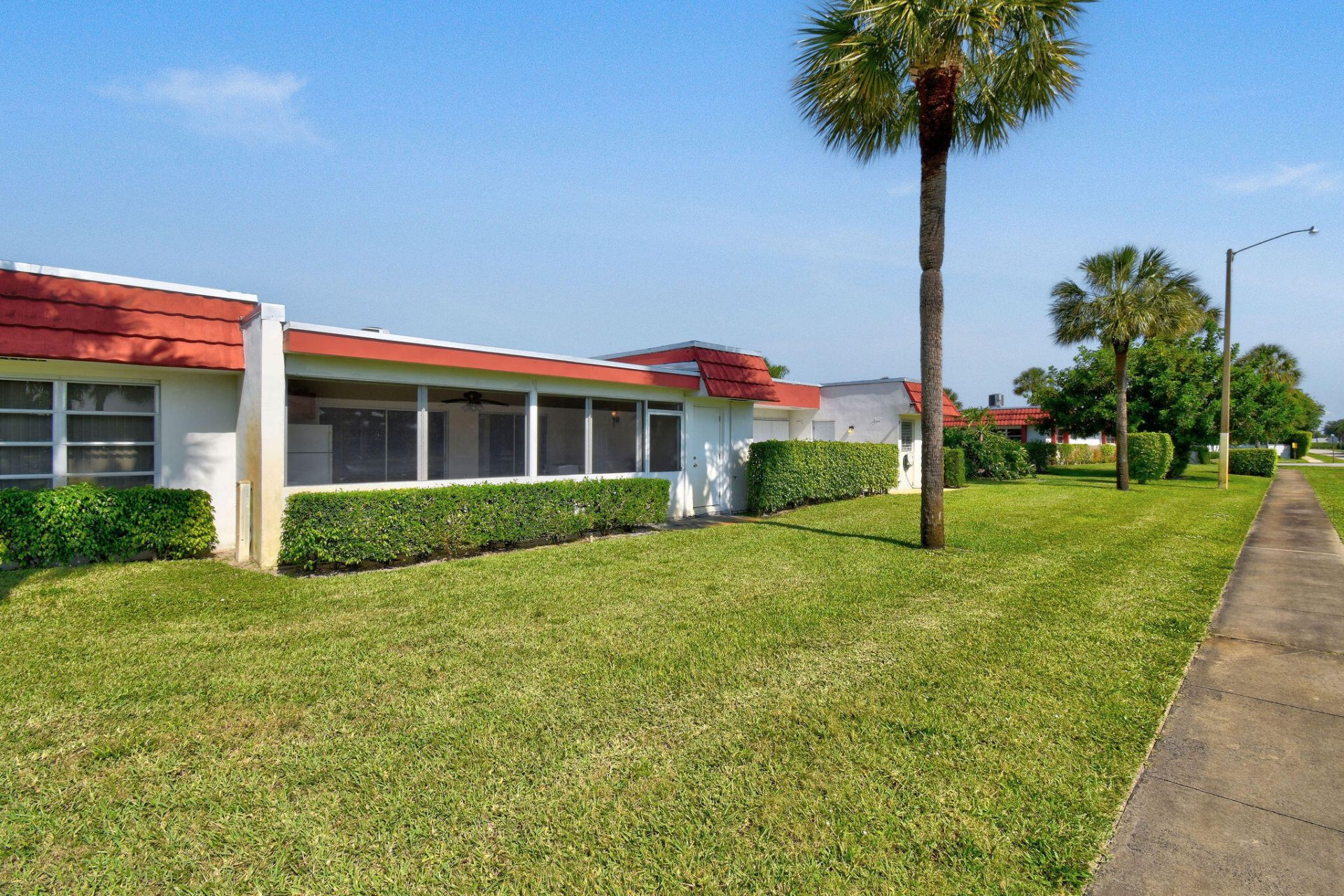 5800 Fernley Dr W, Unit 64, West Palm Beach, FL 33415 Photo