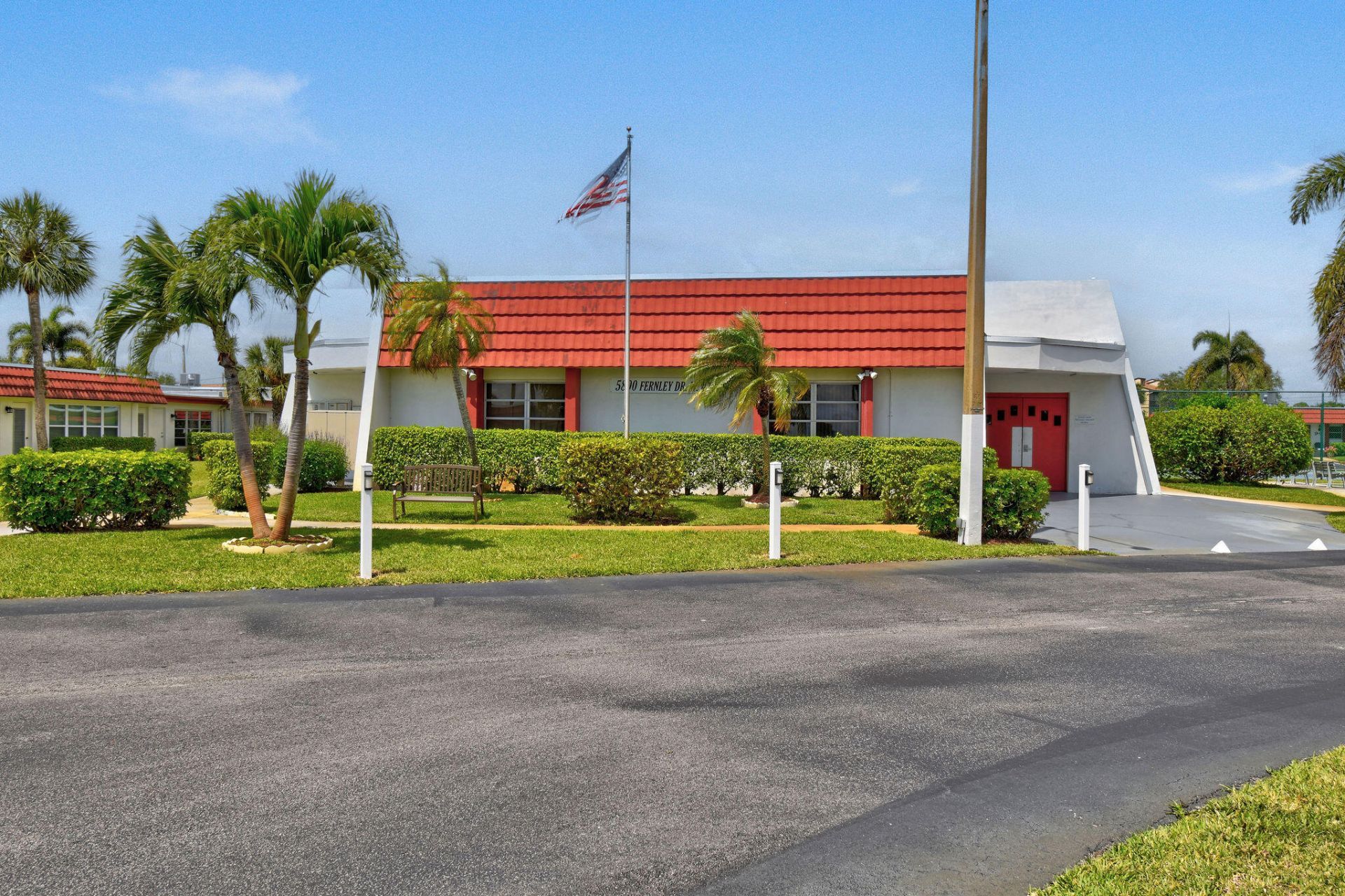 5800 Fernley Dr W, Unit 64, West Palm Beach, FL 33415 Photo