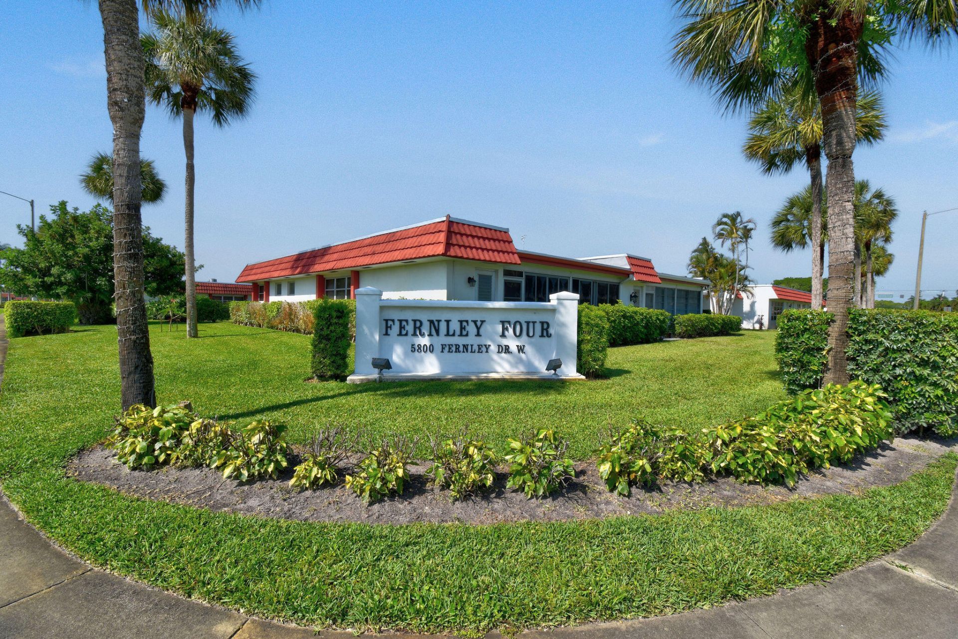 5800 Fernley Dr W, Unit 64, West Palm Beach, FL 33415 Photo