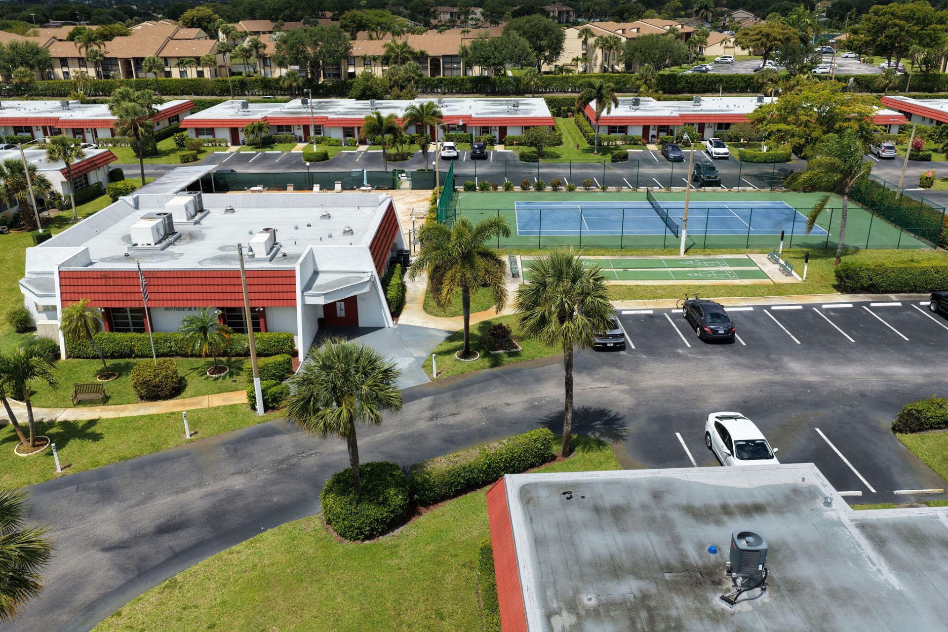 5800 Fernley Dr W, Unit 64, West Palm Beach, FL 33415 Photo