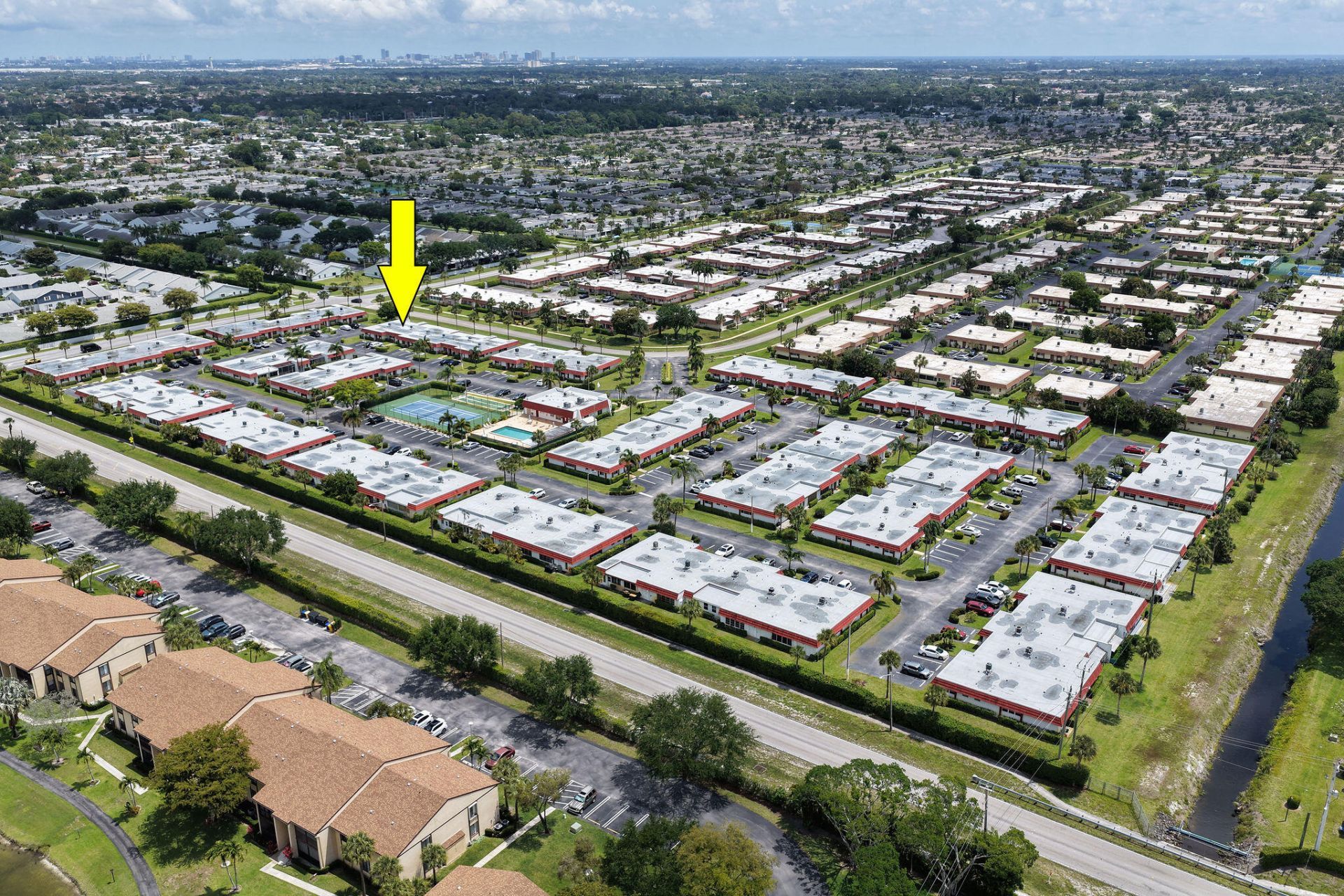 5800 Fernley Dr W, Unit 64, West Palm Beach, FL 33415 Photo