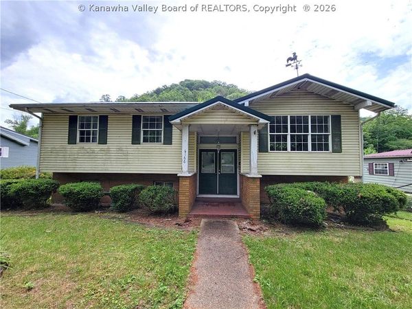 6166 Cabin Creek Road, Dawes, WV 25054