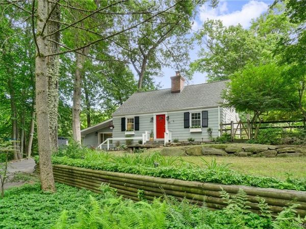 64 Pine Cliff Road , Chappaqua, NY 10514