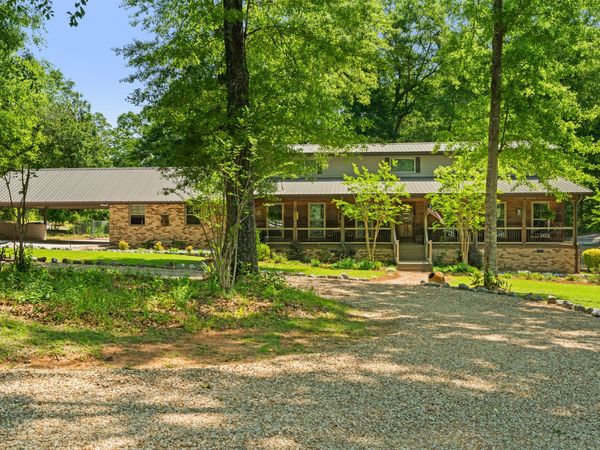 2262 MS-589, Hattiesburg, MS 39402