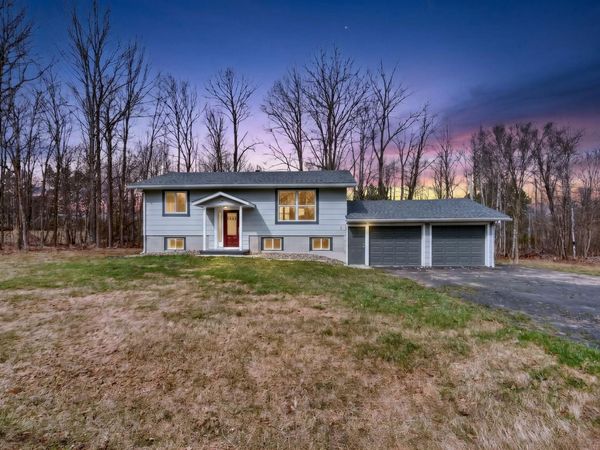 814 Rogers Avenue, Grand Rapids, MN 55744