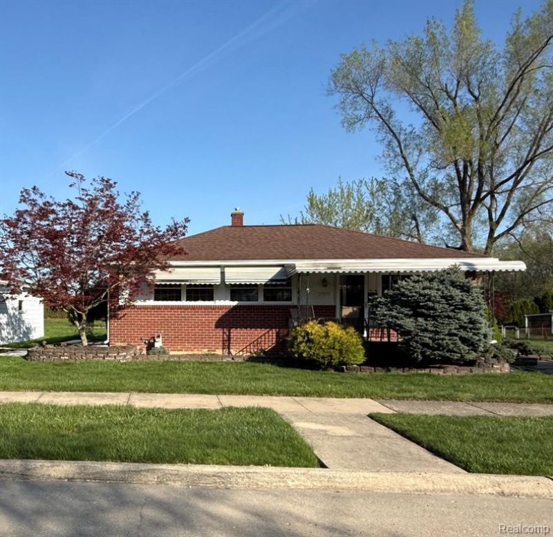 29855 Tamarack Court , Flat Rock, MI 48134 Main Photo