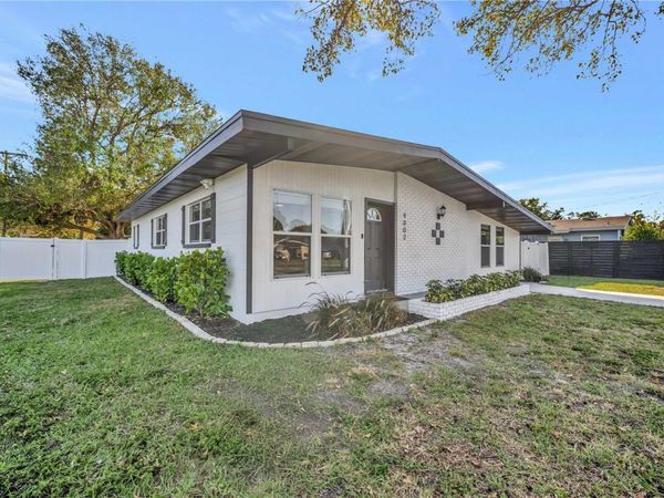 4002 W OKLAHOMA AVENUE, TAMPA, FL 33616