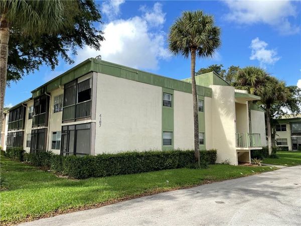 4167 NW 90th Avenue, Unit 202, Coral Springs, FL 33065