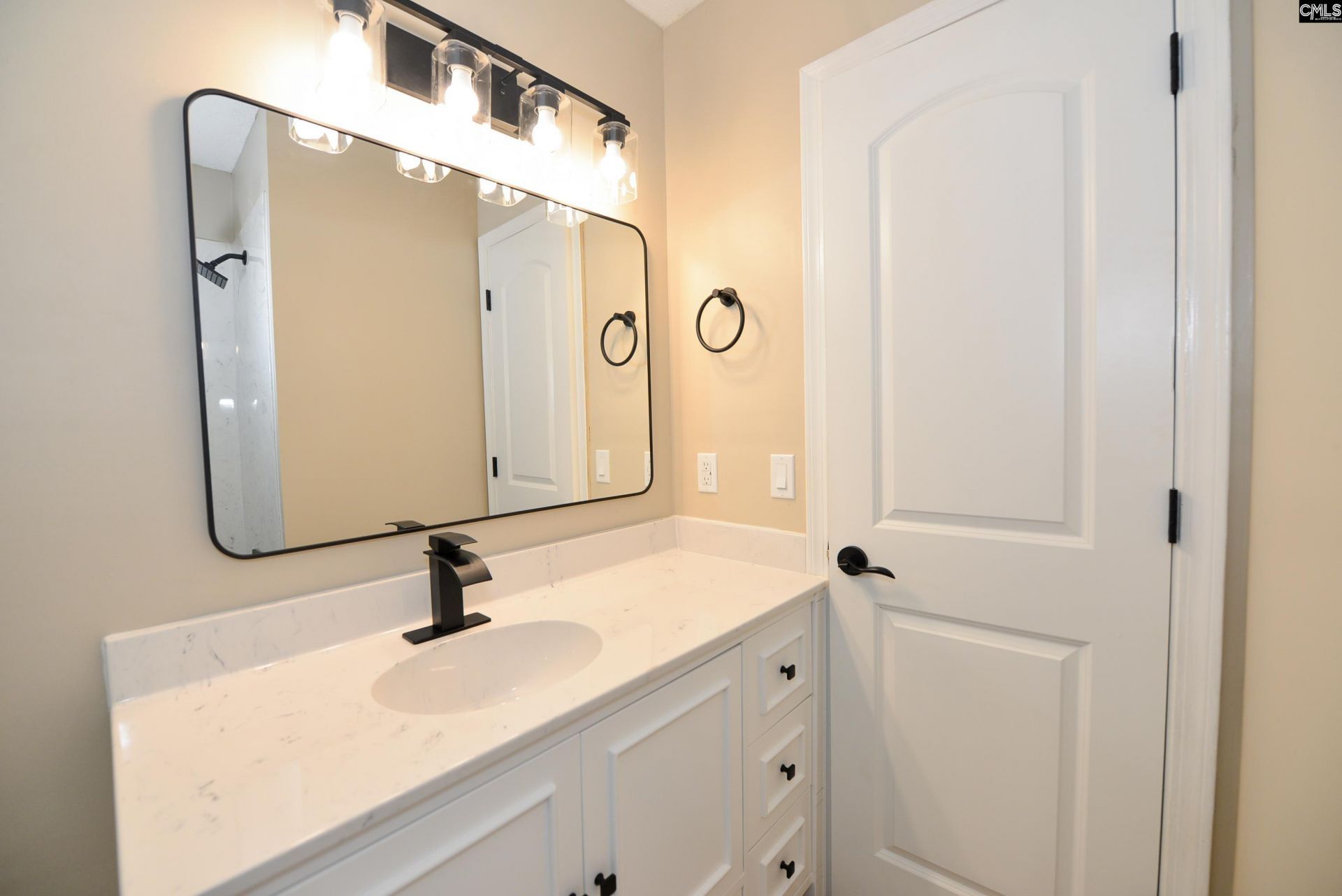 4 Valleybrook Court Photo 19