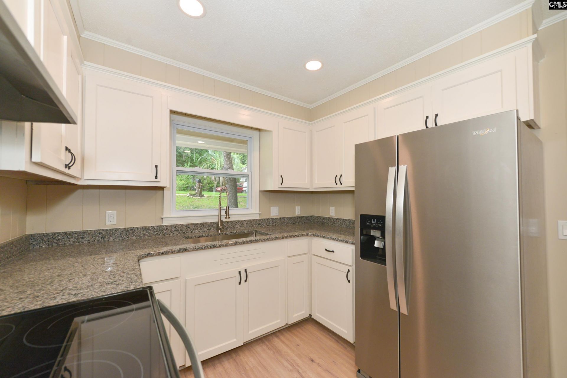 4 Valleybrook Court Photo 4